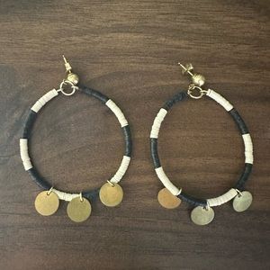 A wattz earrings. Hardly worn.